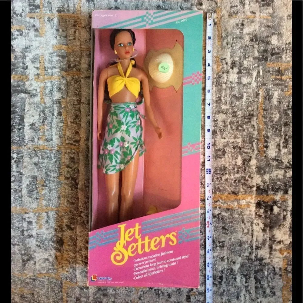 VINTAGE JET SETTERS LEILANI FASHION DOLL!